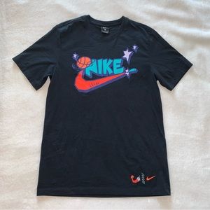 Nike Basketball City Exploration Shirt Size M